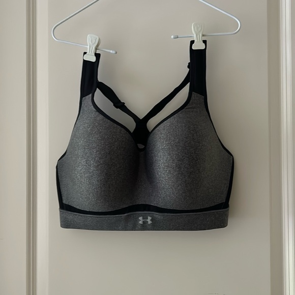 NWOT Under Armour athletic fitted support sports bra padded underwire size 38D - Picture 1 of 10